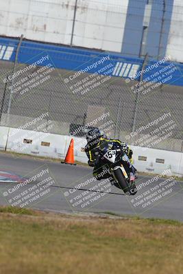 media/Nov-26-2022-Fastrack Riders (Sat) [[b001e85eef]]/Level 2/Session 3 Outside Turn 9/